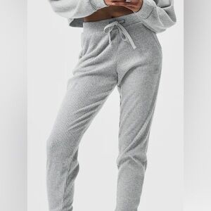 ALO YOGA Jogger Sweat Pants